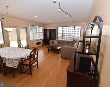 1121 Arlington Boulevard - Photo Thumbnail 1