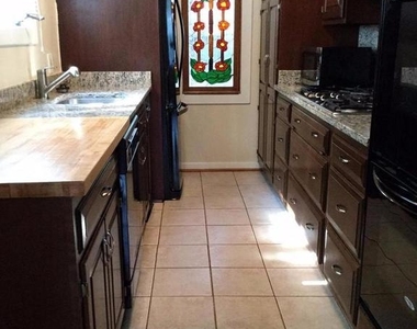 4022 N 25th Road N - Photo Thumbnail 4