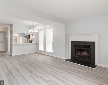 2403 S Walter Reed Drive S - Photo Thumbnail 1