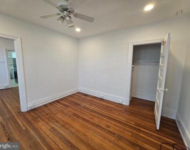5455 Ridge Avenue - Photo Thumbnail 6