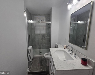 5455 Ridge Avenue - Photo Thumbnail 3