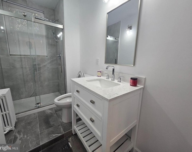 5455 Ridge Avenue - Photo Thumbnail 2