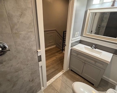 1717 Fontain Street - Photo Thumbnail 18