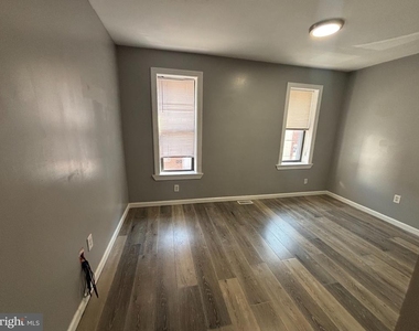 1717 Fontain Street - Photo Thumbnail 15