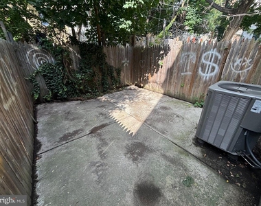 1717 Fontain Street - Photo Thumbnail 20