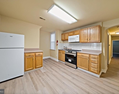 2118 S Broad Street - Photo Thumbnail 3