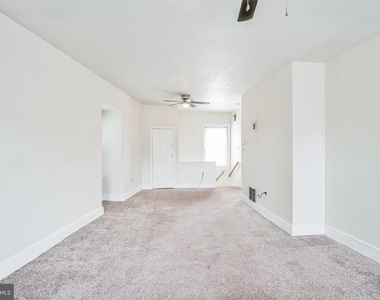 4373 Cresson Street - Photo Thumbnail 7