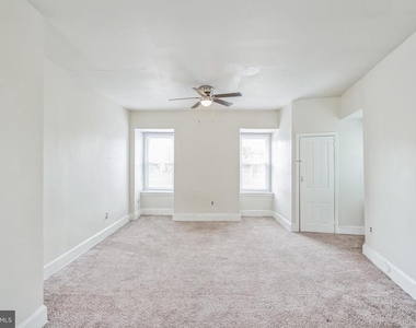 4373 Cresson Street - Photo Thumbnail 6