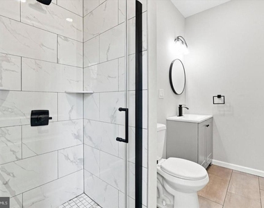 623 W Oxford Street - Photo Thumbnail 7