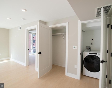 6604 Ridge Avenue - Photo Thumbnail 4