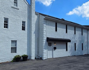 7028 Ridge Avenue - Photo Thumbnail 2