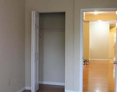 436 N 32nd Street - Photo Thumbnail 7