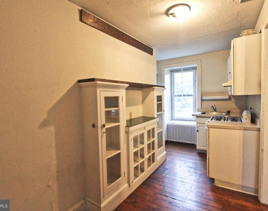 102 E Mount Airy Avenue - Photo Thumbnail 10