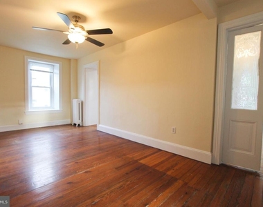 102 E Mount Airy Avenue - Photo Thumbnail 5
