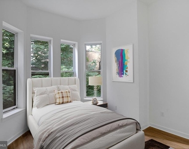 405 S 42nd Street - Photo Thumbnail 8