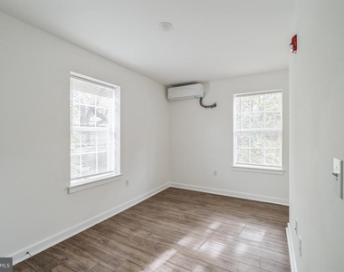 405 S 42nd Street - Photo Thumbnail 42