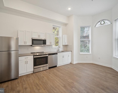 405 S 42nd Street - Photo Thumbnail 20