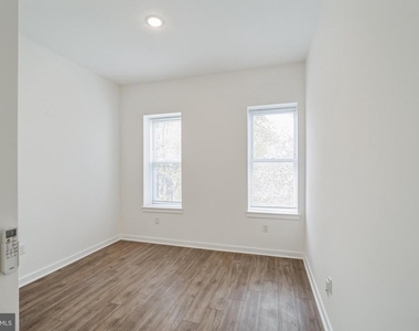 405 S 42nd Street - Photo Thumbnail 34