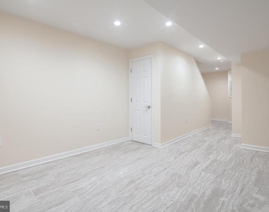 2612 Titan Street - Photo Thumbnail 5