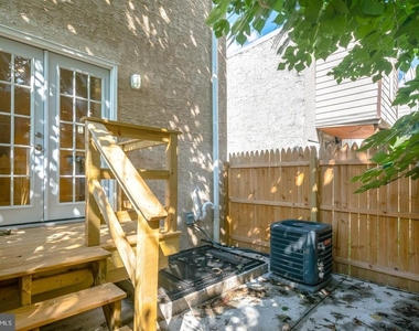2612 Titan Street - Photo Thumbnail 4