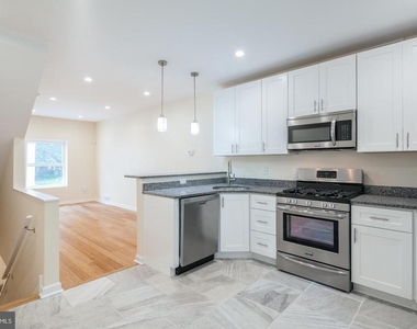 2612 Titan Street - Photo Thumbnail 3