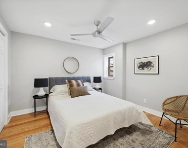 2827 W Girard Avenue - Photo Thumbnail 6