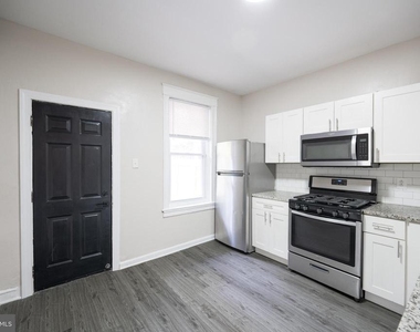 5847 Willows Avenue - Photo Thumbnail 9