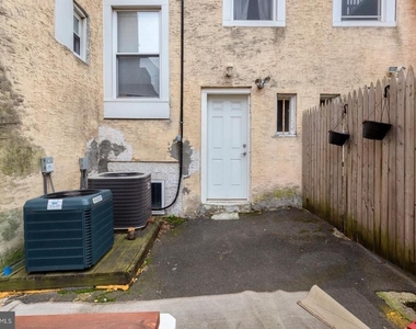 1341 Lombard Street - Photo Thumbnail 15