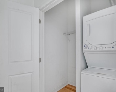 1311 Spruce Street - Photo Thumbnail 5