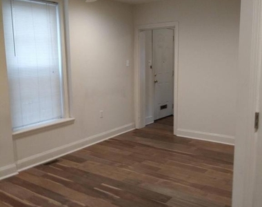 416 N 32nd Street - Photo Thumbnail 4