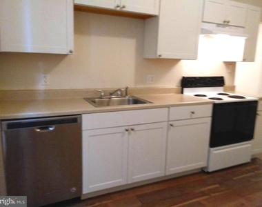 416 N 32nd Street - Photo Thumbnail 6