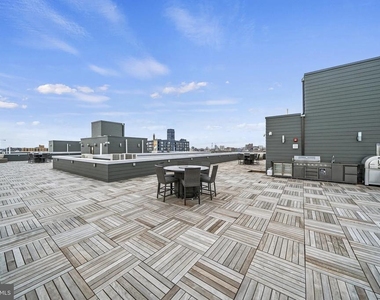 1000 W Girard Avenue - Photo Thumbnail 50