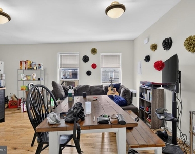 1655 S Bancroft Street - Photo Thumbnail 3