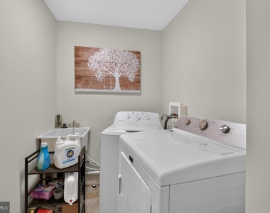 1655 S Bancroft Street - Photo Thumbnail 16