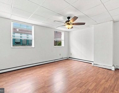 1139 Wharton Street - Photo Thumbnail 3