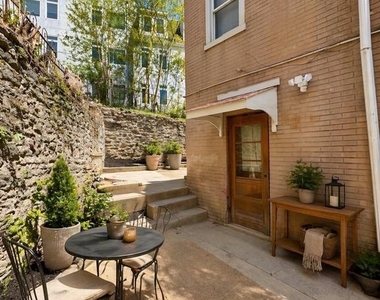 515 Gorgas Lane - Photo Thumbnail 10