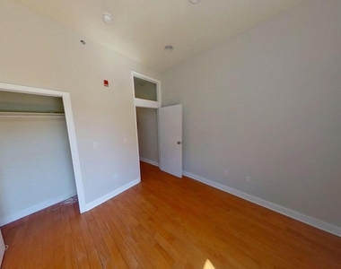 1412 W Susquehanna Avenue - Photo Thumbnail 6