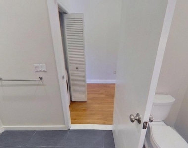 1412 W Susquehanna Avenue - Photo Thumbnail 30