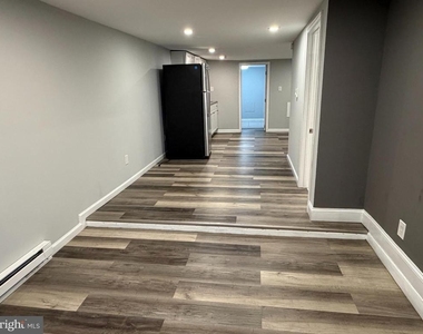 6712 N 18th Street - Photo Thumbnail 8