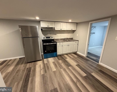 6712 N 18th Street - Photo Thumbnail 4