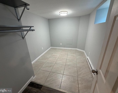 6712 N 18th Street - Photo Thumbnail 2