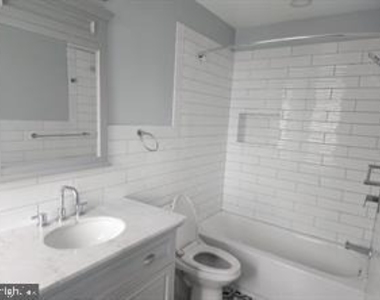 217 Green Lane - Photo Thumbnail 8