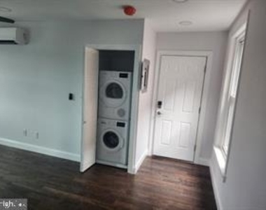 217 Green Lane - Photo Thumbnail 10