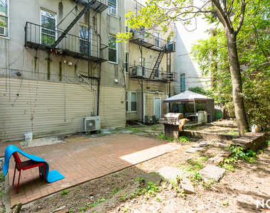 33 Montrose Ave - Photo Thumbnail 3