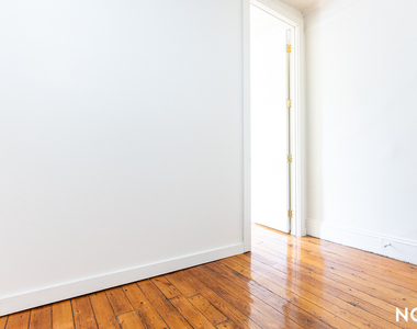 33 Montrose Ave - Photo Thumbnail 5