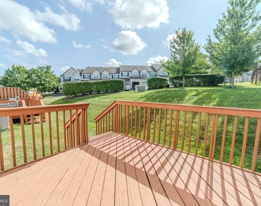 651 Fawn Circle - Photo Thumbnail 25