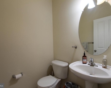 316 Ross Court - Photo Thumbnail 4