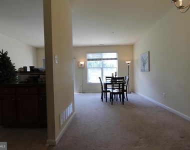 316 Ross Court - Photo Thumbnail 5