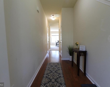 316 Ross Court - Photo Thumbnail 2