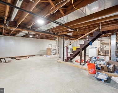 17 Spring Street - Photo Thumbnail 21